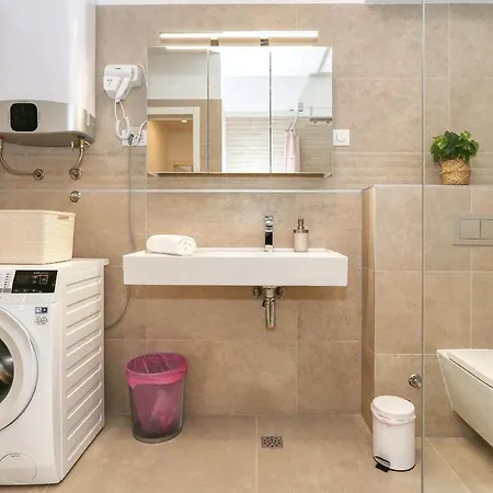 Luna With Free Parking Apartamento Zadar