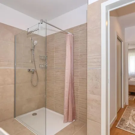 Luna With Free Parking * Zadar