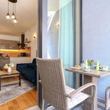 Luna With Free Parking Appartement Zadar