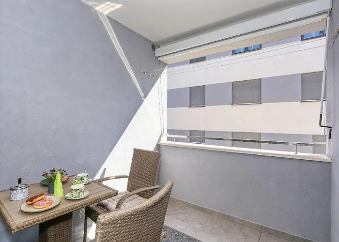 Luna With Free Parking Appartement