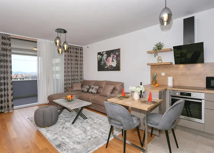 Luna With Free Parking Appartement