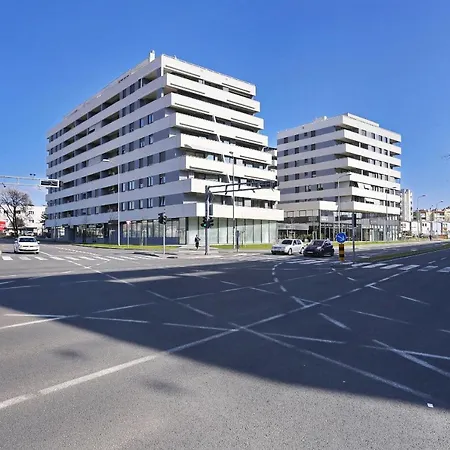 Luna With Free Parking * Ζαντάρ