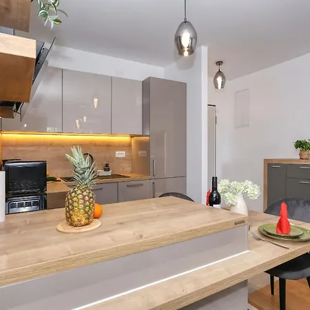 Luna With Free Parking * Задар