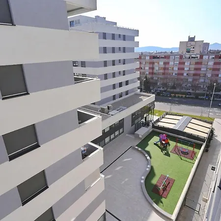 Luna With Free Parking Διαμέρισμα Ζαντάρ