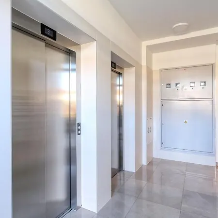 Luna With Free Parking Διαμέρισμα *